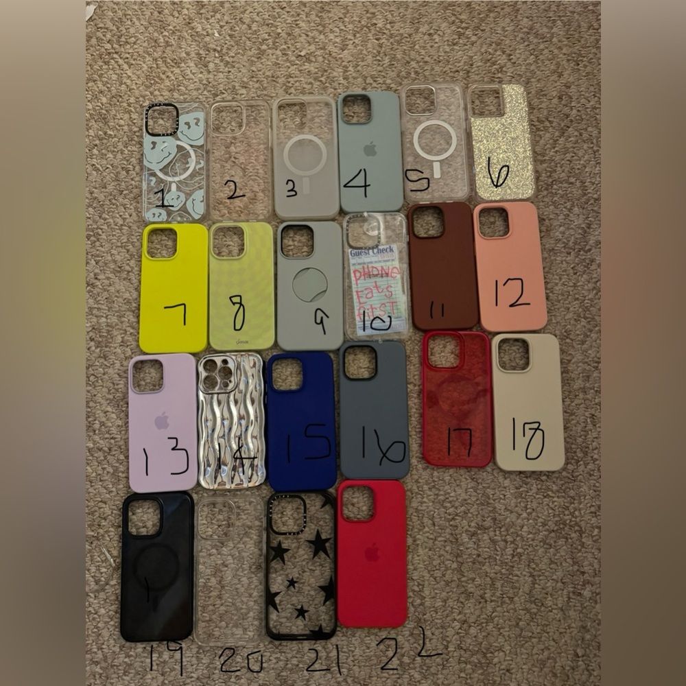 IPHONE 14 Pro Max cases **Good condition